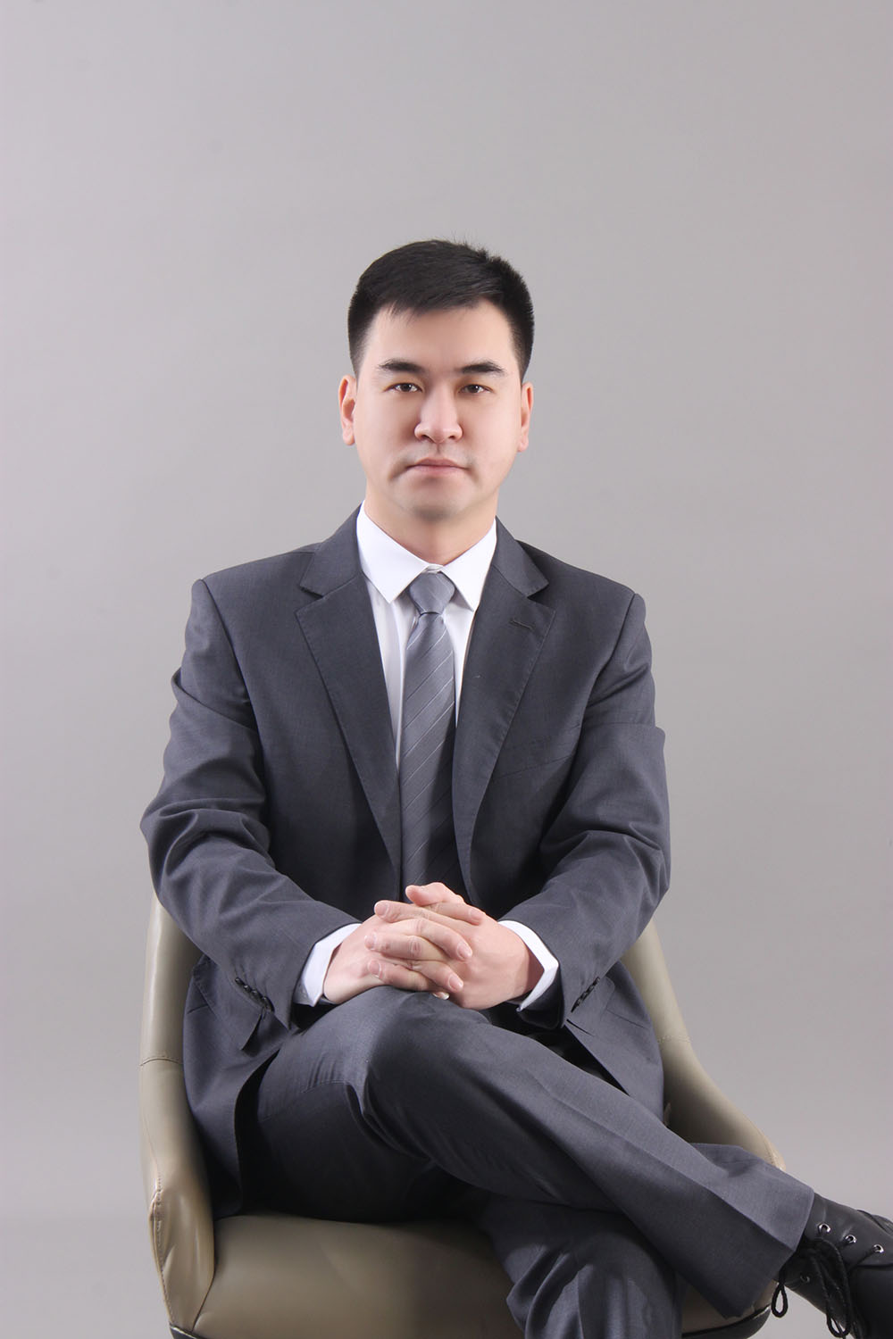 欣匯龍物業(yè)副總田卓