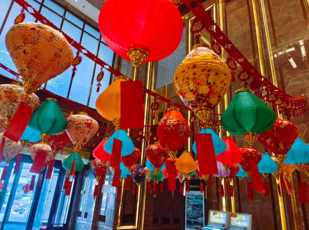 【元宵佳節】欣匯龍物業 | 情暖元宵，鄰里同樂，物業喜鬧元宵佳節