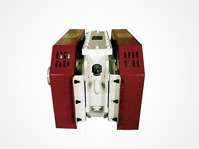 座式強制同步稀油激振器